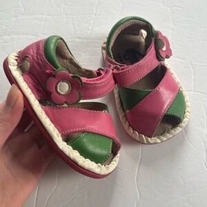 See Kai Run Pink and Green Leather Sandals with Flower Strap Size 3c
